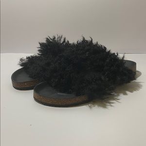 Universal Threads Fuzzy Slides